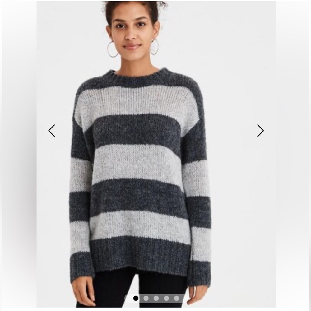 AEO Rugby stripe Gray sweater - Size XS